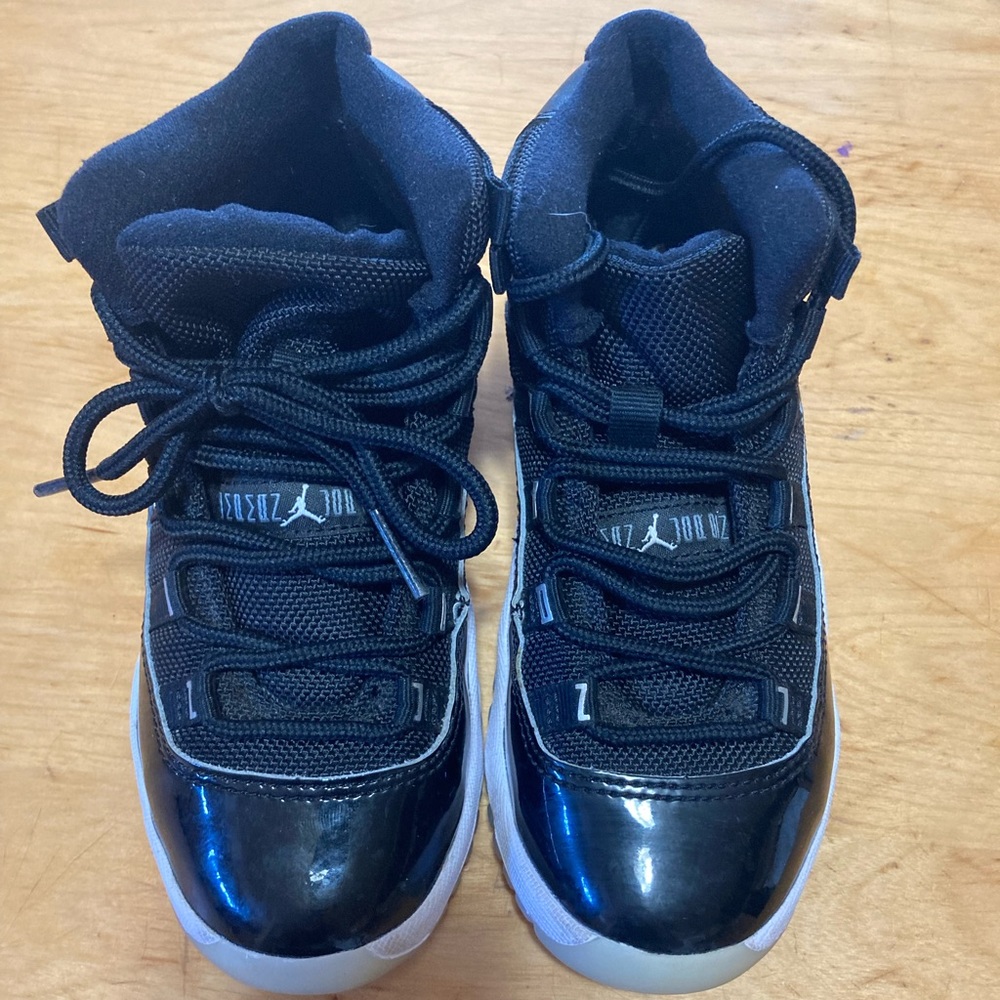 Kids Jordans space jam 11…sneakers size 13C